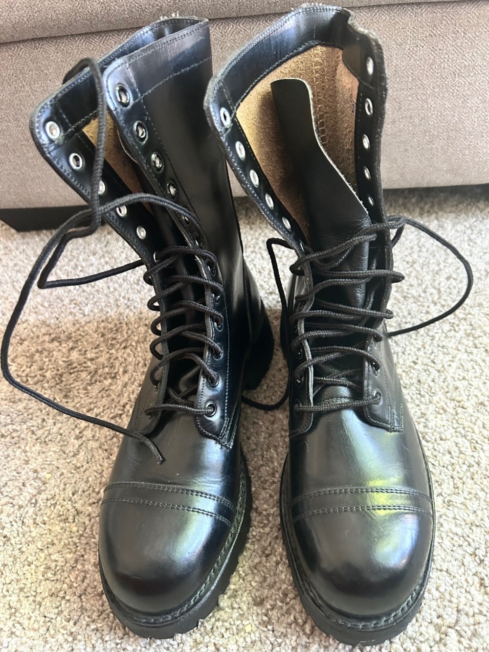 VTG Canadian Forces Black Leather Army Garrison Boots Men 5D / Women 6.5 Goth